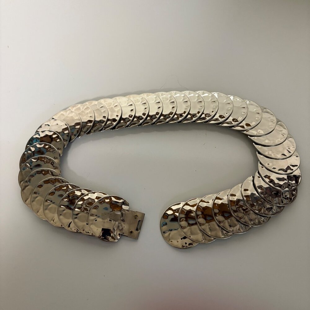 Hammered Silver Disc Belt Elastic Backing Hook Closure 70s 80s Vintage Boho